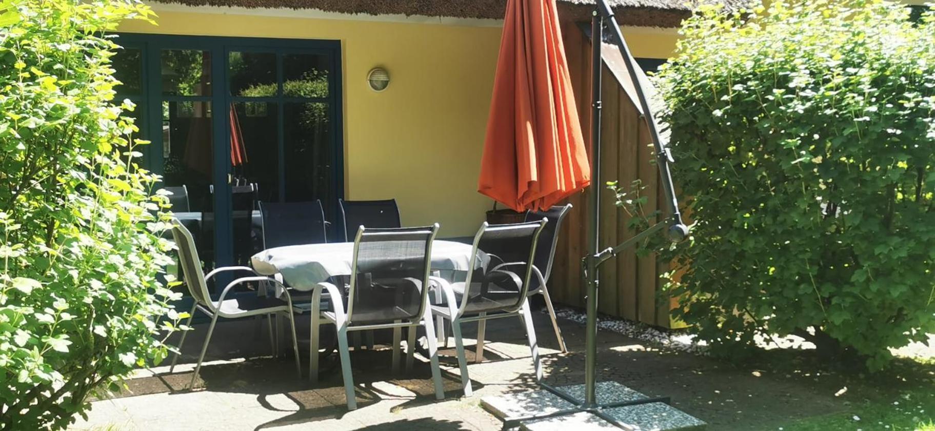 Vila Reetdachhaus Holunder 2 Puddemin Exteriér fotografie